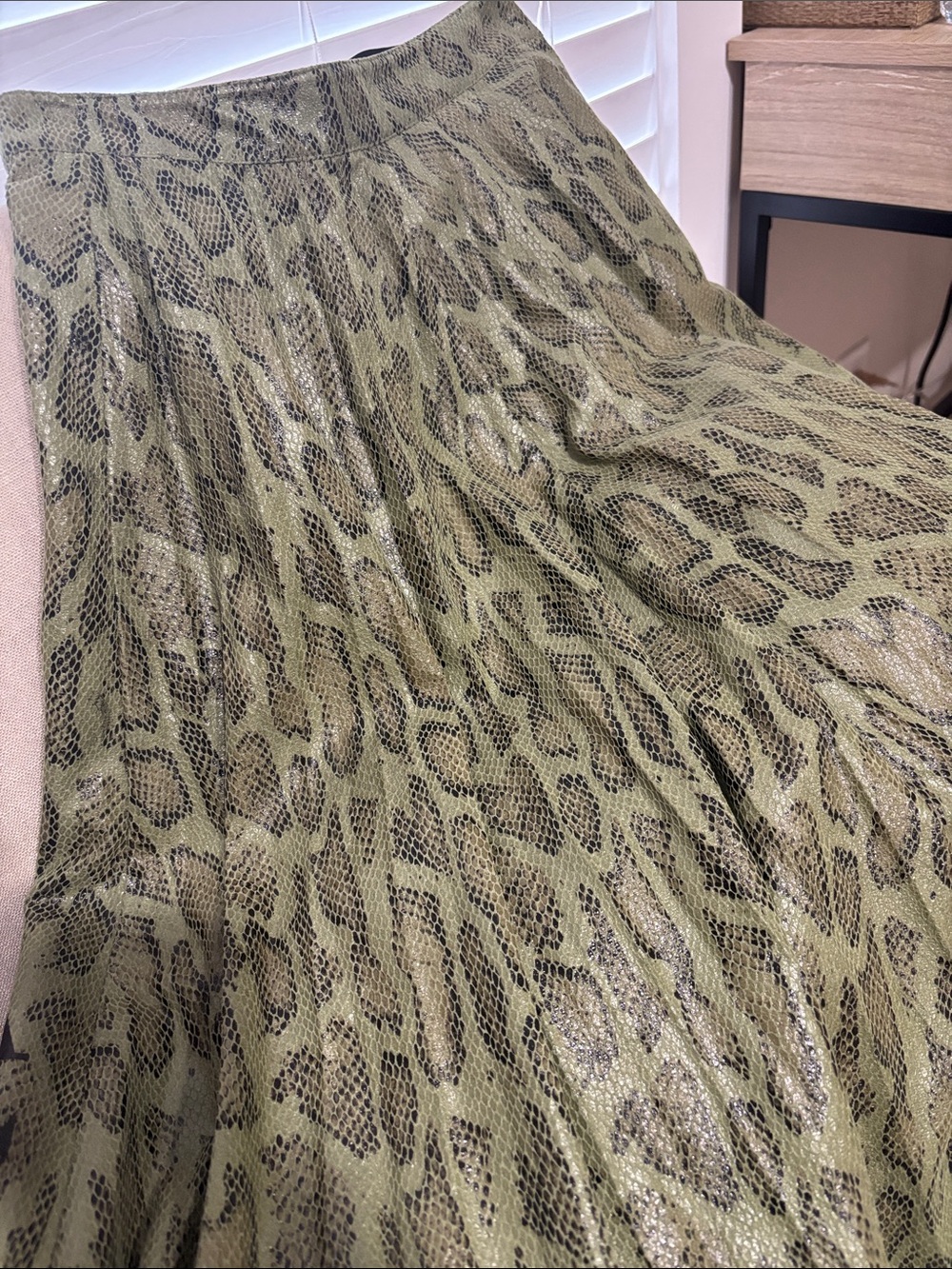Olive Green Reptile Habitat Liner with Scale Pattern
